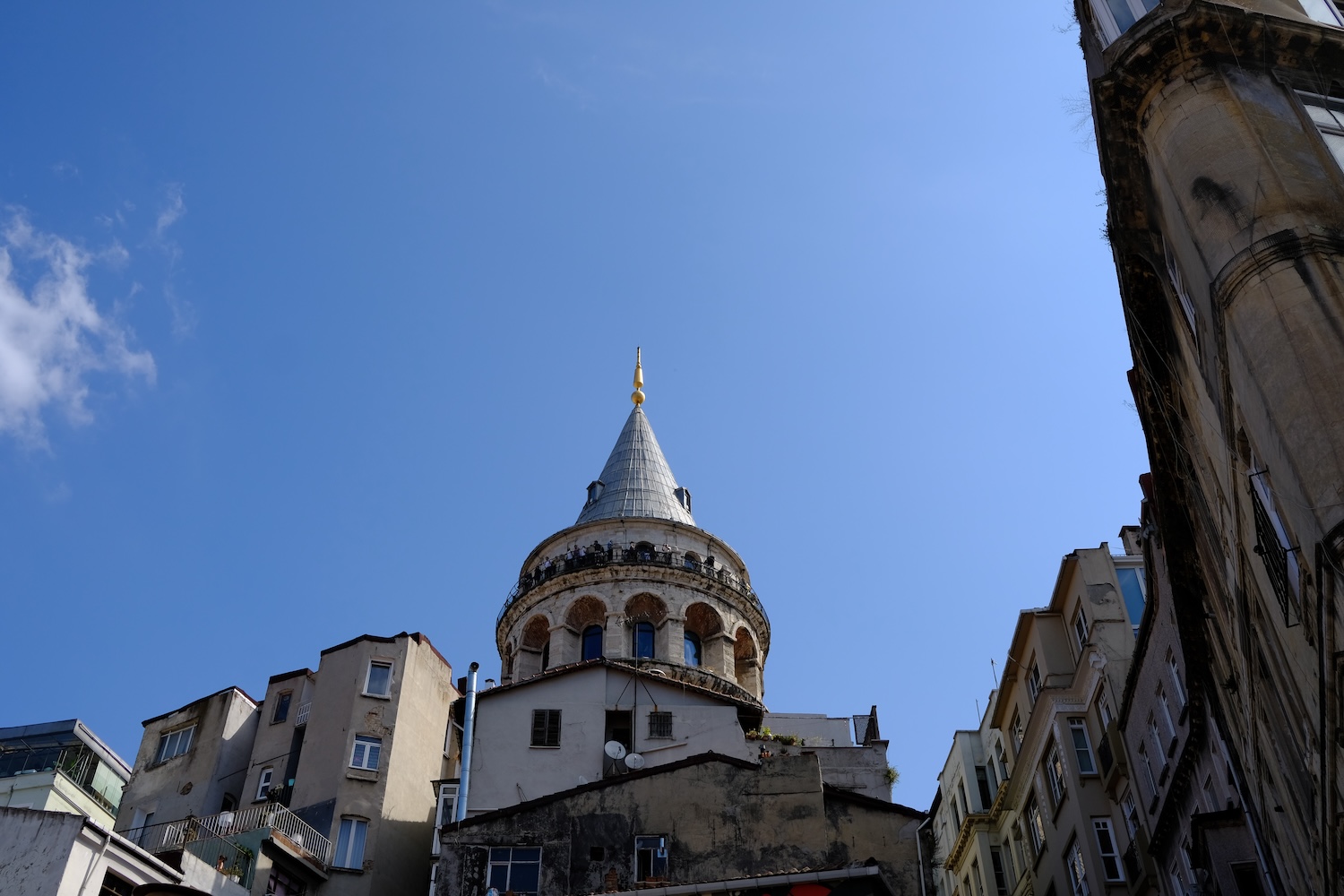 La torre medievale del quartiere di Galata, edificata dalla Repubblica di Genova.