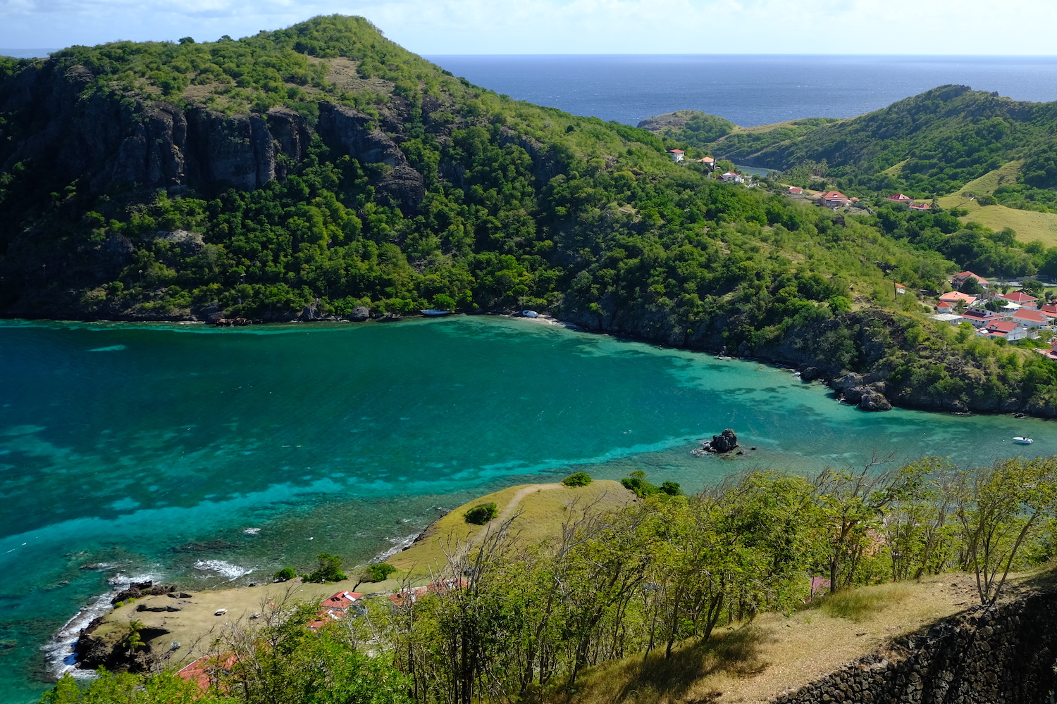 Una delle splendide baie che si vedono dal Fort Napoleon.