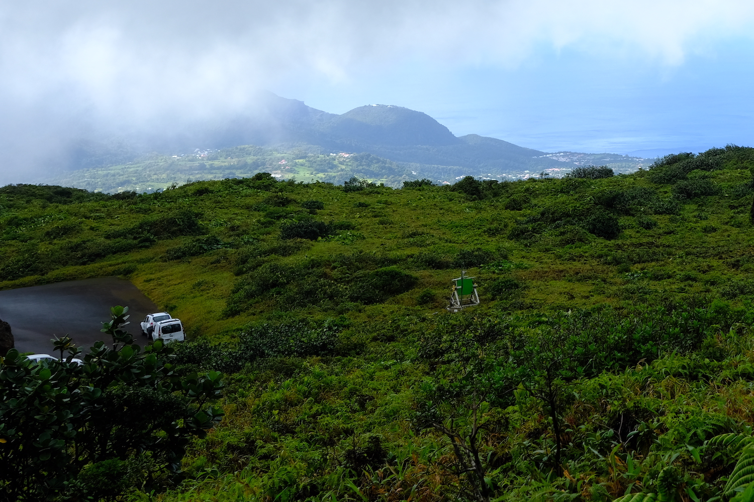 Le nuvole circondano per gran parte dell'anno il vulcano della Soufrière.