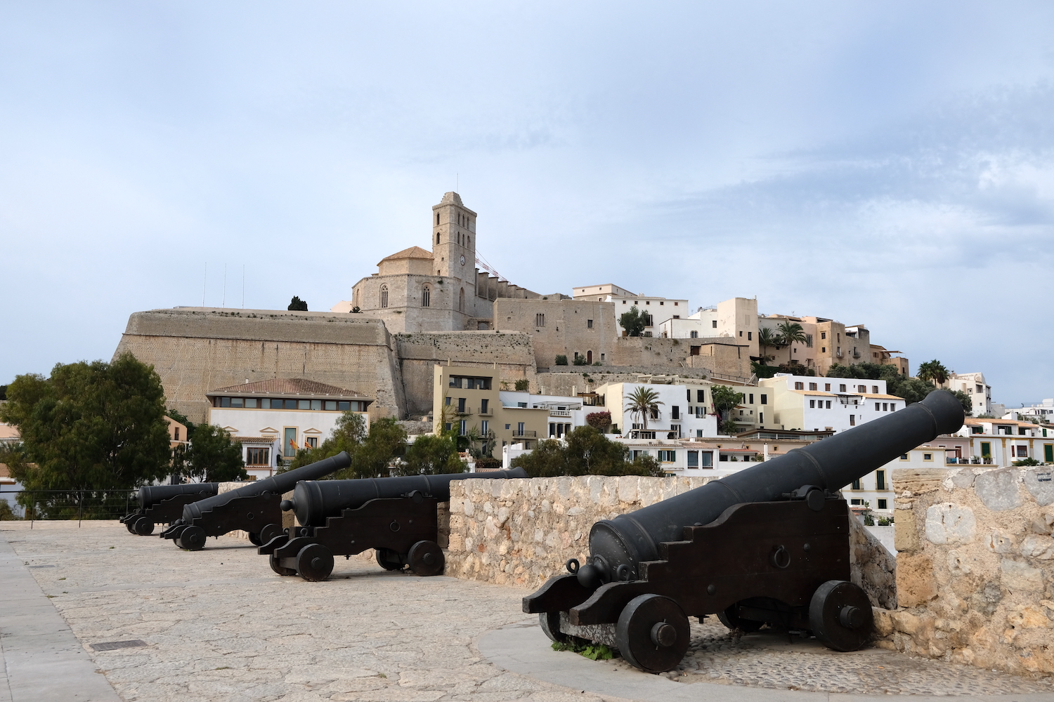 La roccaforte di Dalt Vila.