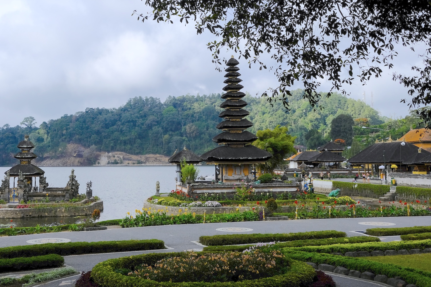 Ulun Danu Bratan.