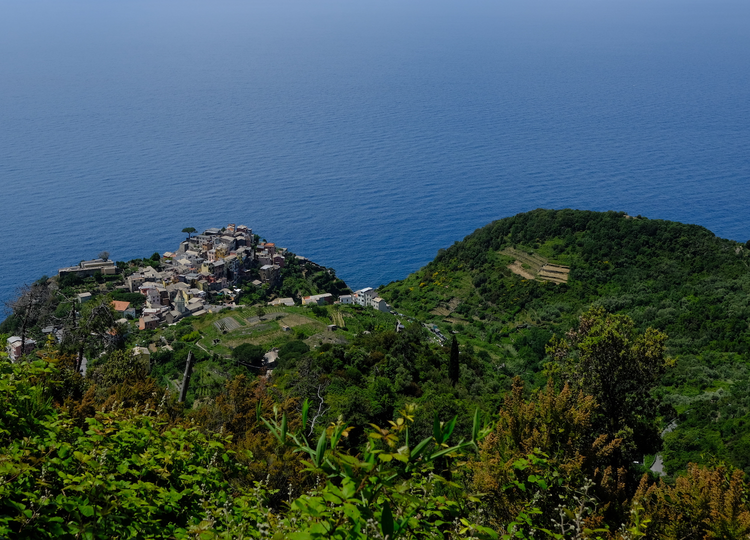 Corniglia, una tra le 5 Terre a non aver accesso diretto sul mare.